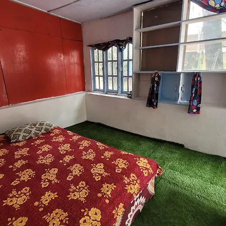 Laughing Buddha Guest House & Villa